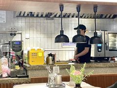 -阿妮叶李(光谷世界城店)
