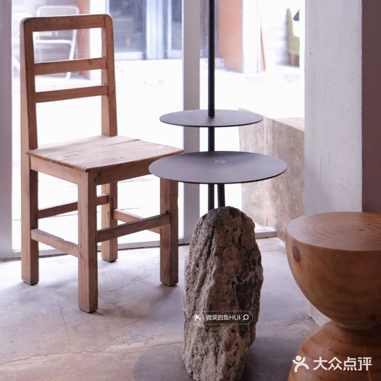 路过叹咖啡叹杯咖啡