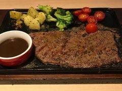 -必胜客(WOW黄骅华贸店)