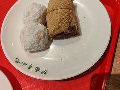 -护国寺小吃店(红莲南路店)