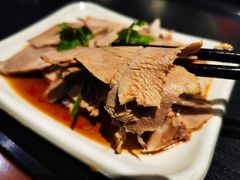 -亮亮面馆(经六路店)