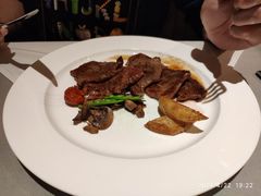 -戈雅法餐厅(世界城广场店)