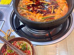 -钱摊摊安顺夺夺粉火锅(宏大广场店)