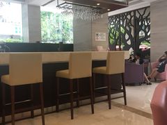 -上海虹桥君丽假日酒店(娄山关路地铁站店)