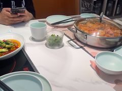 -黄记煌三汁焖锅(新佳丽江汉路店)