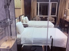 -广东大厦酒店(广州北京路步行街纪念堂地铁站店)