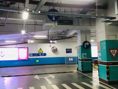 场地-大悦城-停车场