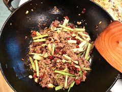 小炒黄牛肉-麓湘小镇(开福万达广场店)