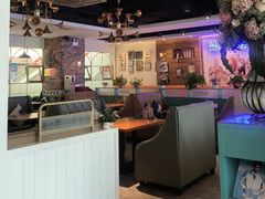 -豪客嘉族·麦尼顿西餐厅(乐福天下店)