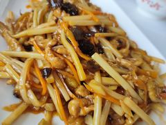 鱼香肉丝-五七小李子油焖大虾(总店)