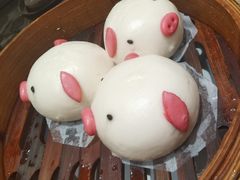 奶黄猪仔包-稻香酒家·34年老字号·港式粤菜(汉街店)