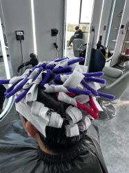 点击看大图 -VV盛妆Hair烫染造型沙龙