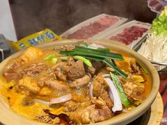 -沙胆彪炭炉牛杂煲(上海日月光广场店)