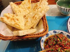 -一个勺子新疆锡伯主题私房菜(红墙巷49号院店)