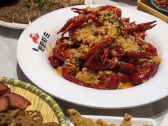 -肥肥虾庄·金牌油焖大虾(首义路店)