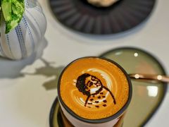 -潮一不贰·法式甜品·生日蛋糕·西式简餐(外滩店)