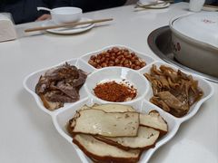 -土连锅·现熬养生汤锅(梁家巷店)