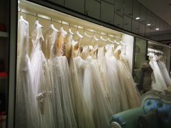 点击看大图 -予白婚纱礼服馆