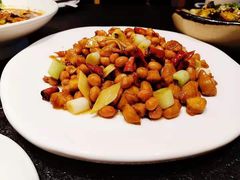 -万重锦·人文川菜馆(骡马市店)