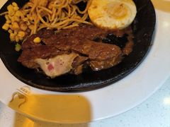 -汤姆家的牛排意面披萨(融创茂店)