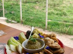 -Chom Cafe and Restaurant