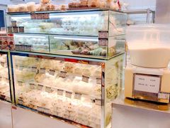 面包甜点陈列柜-白玉兰食品(甜云店)