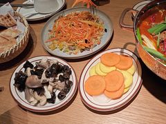 -纳鲁孜·新疆特色餐厅(上海悦荟广场店)