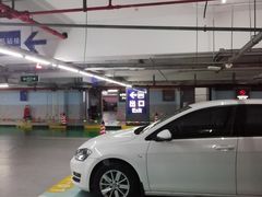 -上海浦东国际机场T1航站楼-P1停车场