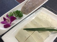 -重庆德庄火锅(体育中心店)