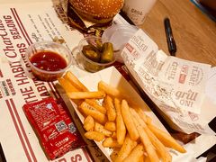 -The Habit Burger Grill 哈比特汉堡(复兴soho店)