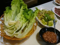 生菜&nbsp;+&nbsp;豆瓣醬-梨满园韩国料理