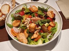 香煎三文鱼沙拉-CAPARESH開府莱舍(望京金辉店)