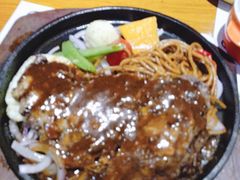 -绿茵阁西餐厅(中央广场店)