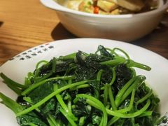 -茅炒屋龙虾·烧烤·湘菜(新河路店)