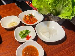 -军硕烤肉·部队火锅(二七万达店)