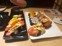 -万岁料理回转寿司(华贸店)
