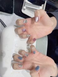 -进巍美甲美睫