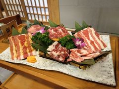 黑牛六拼-明洞阿姨·韩式酱蟹烤肉·创意料理(三元桥店)
