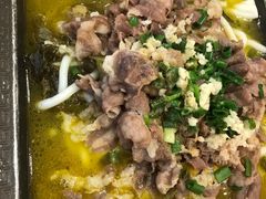 酸汤肥牛-外婆船宴餐厅·外婆喊你回家吃饭