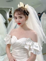 -艾米丽婚纱礼服