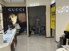 -J-Optical佳视明眼镜·蔡司视觉(青岛金茂览秀城店)