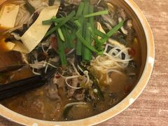酸辣肥牛火锅米线-石榴姐•山城小馆(创始店)