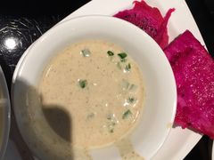 -唯爱KTV聚会餐厅(仙林东城汇店)
