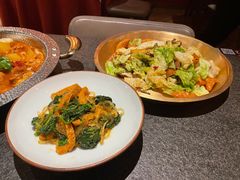 包菜炒囊-丝路金桃·新疆菜(徐汇店)