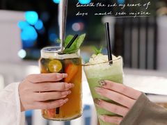 -Mark&Mars Restaurant