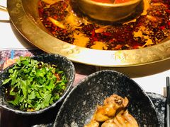 -哥老官重庆美蛙鱼头(虹口龙之梦店)