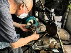 -静安寺修鞋修包修拉链