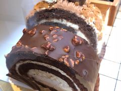 -Dough&Joe团憩(瑞虹天地月亮湾店)