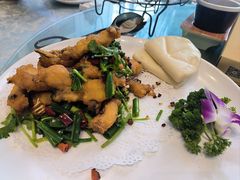 -学生路大别山酒店