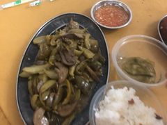 -四更周店烤乳猪